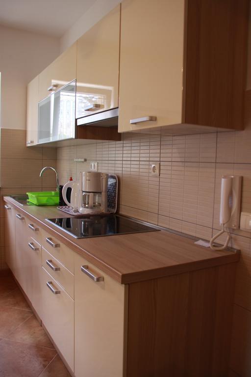 Mediterranean Oasis Apartments Baska  Room photo
